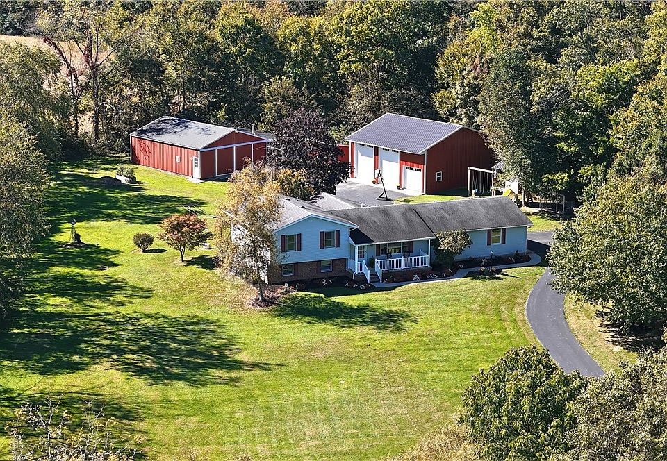 1st image of 561 Steele Rd