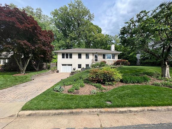 4th image of 1717 Oak Ln