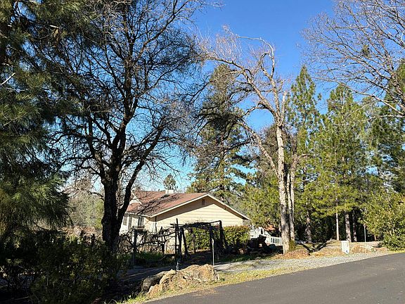 3rd image of 6700 Dahlberg Ct