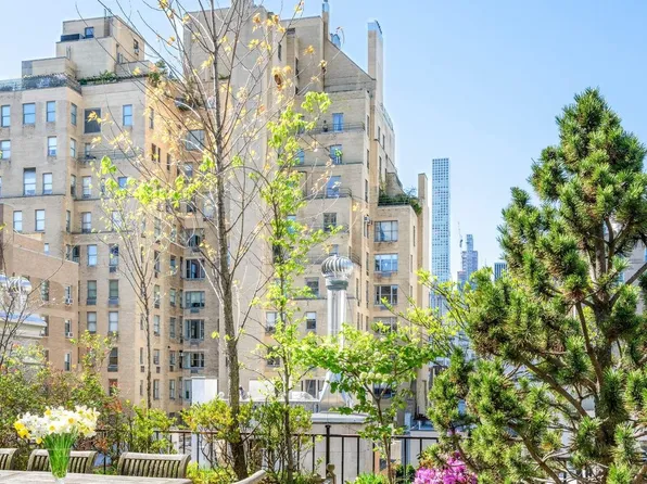 11 East 73rd Street image 12 of 17