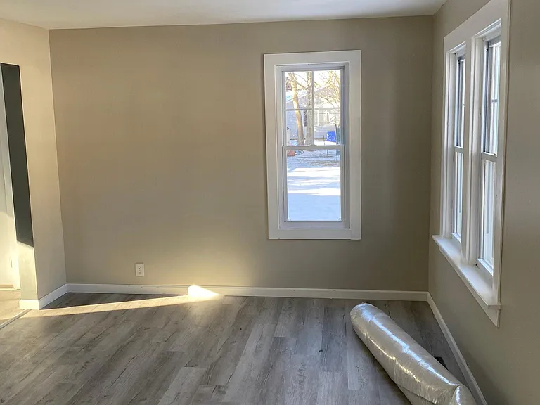 18 Cameron Ave — Photo 7