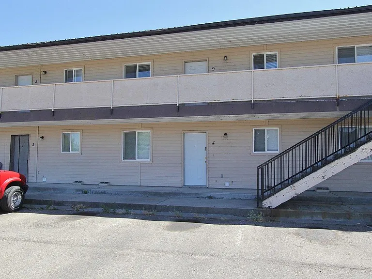 551 N Moffatt Ave #9 — Photo 1