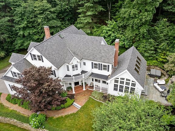 2nd image of 8 Stonemeadow Dr