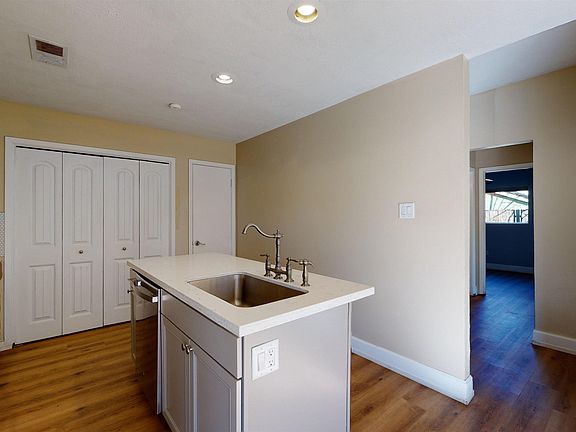 3rd image of 3735 Heatherwood Dr