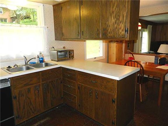 5th image of 2161 Meadowmont Dr