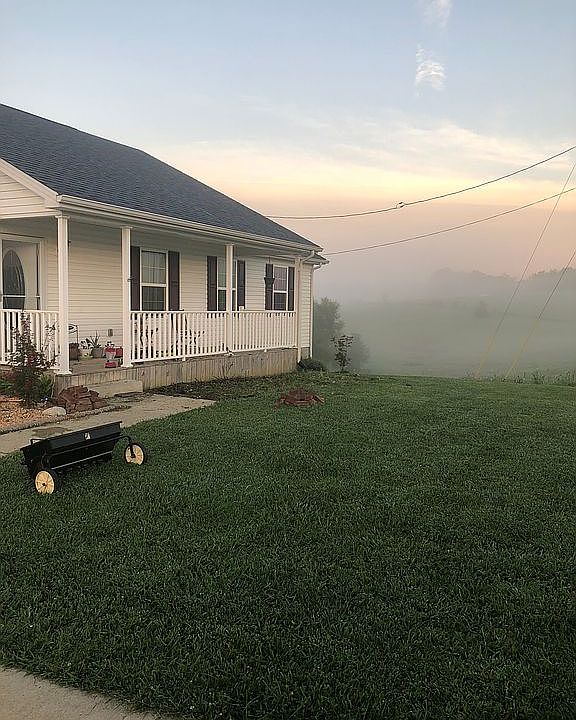 1st image of 535 Willow Lake Dr