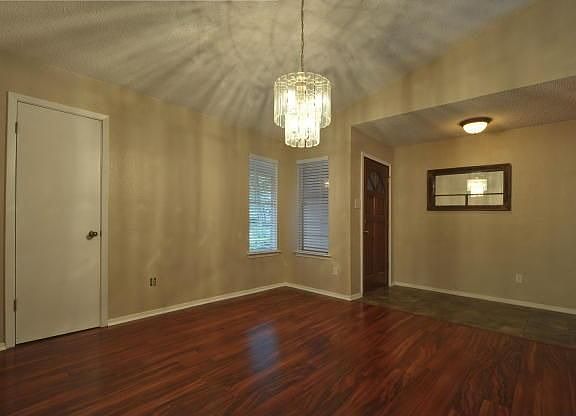 4th image of 8906 Texas Sun Dr