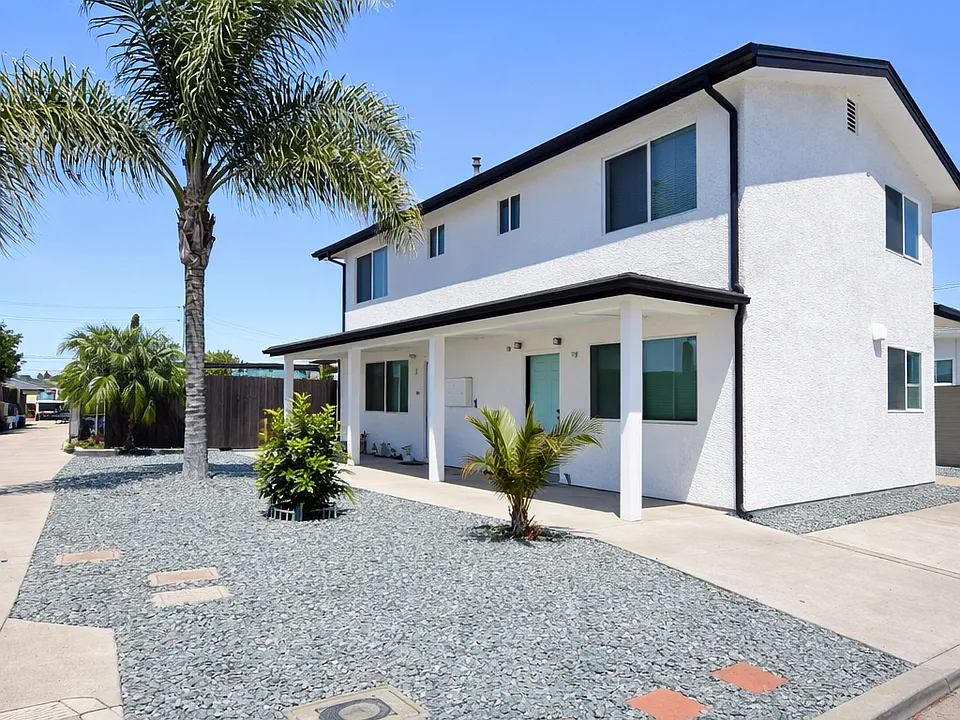 1012 Fern Ave