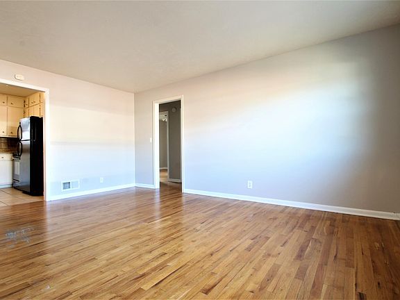 2nd image of 806 N 46th St #6