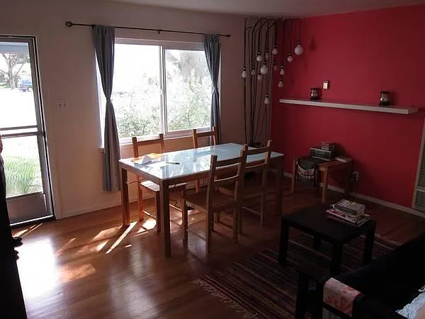 13 Simmons Way photo 1