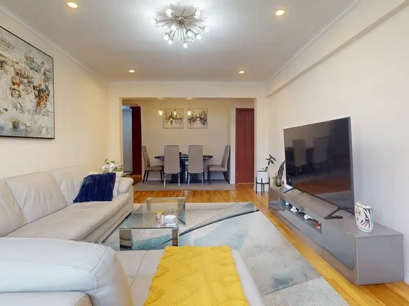 84-55 Daniels Street image 4 of 25