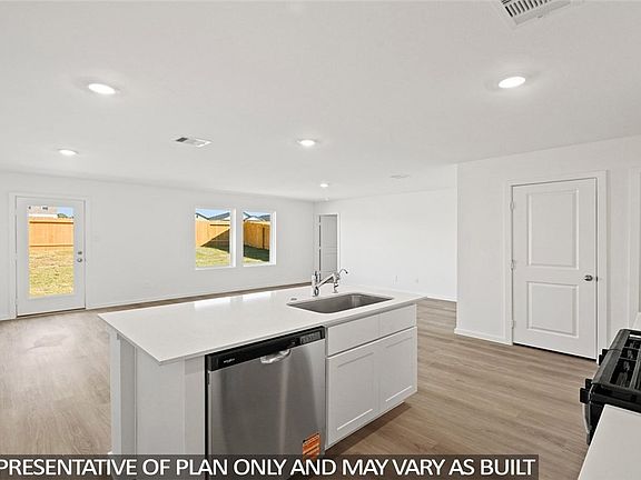 5th image of 180 Baby Calf Roping Rd