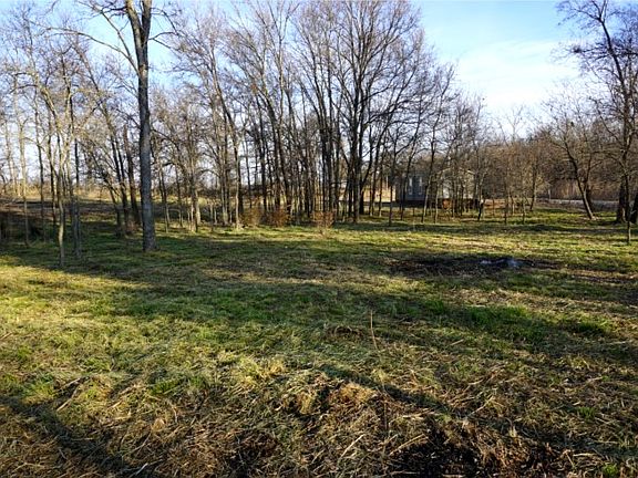 4th image of 817 County Road 3015