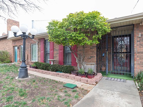 2nd image of 3112 Janet Dr
