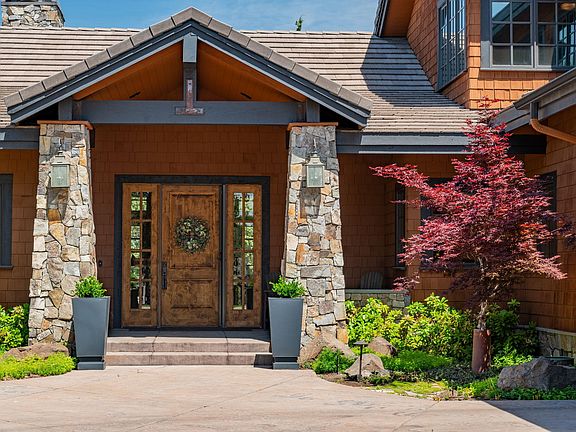 4th image of 22884 Moss Rock Dr
