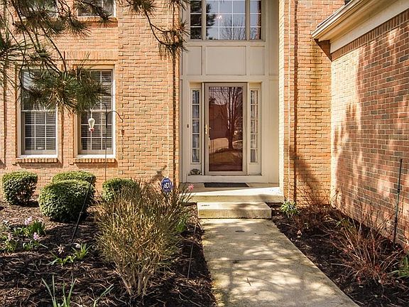 3rd image of 6258 Chadworth Ct