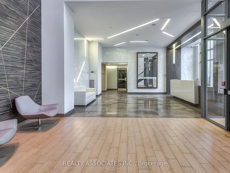 277 S Park Rd #1020 — Photo 2