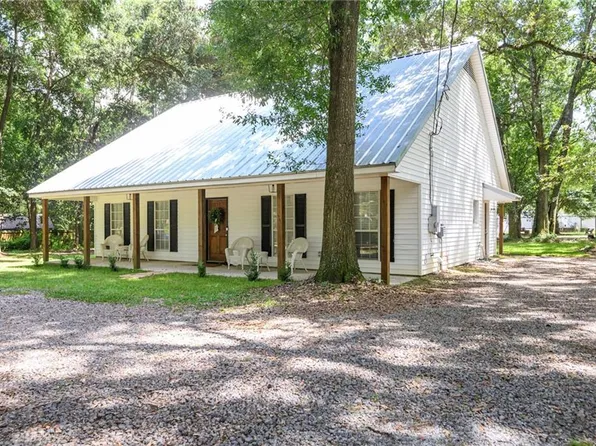 10835 Longview Dr S, Grand Bay, AL 36541