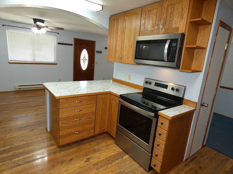 1st image of 1830 W 12th St