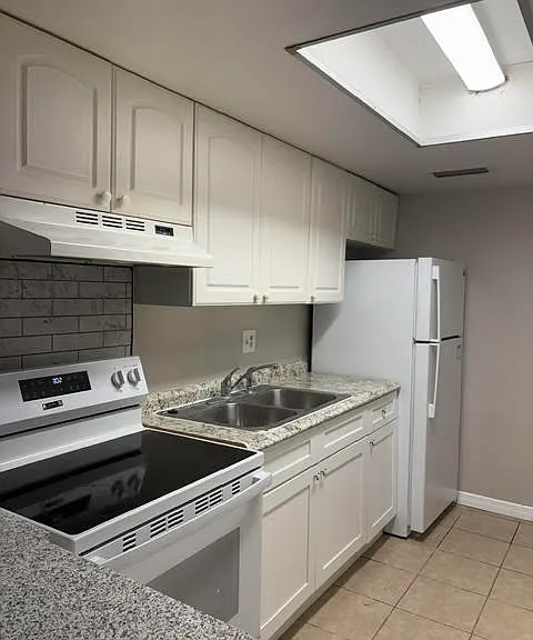 3678 Aristotle Ave — Photo 4