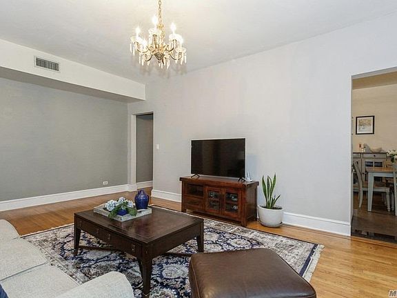 5th image of 1185 E Broadway APT 3D