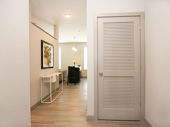 3rd image of 345 Blackburn Ave APT 211