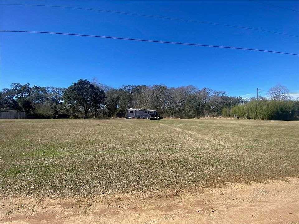 2nd image of 8516 Martin Dr
