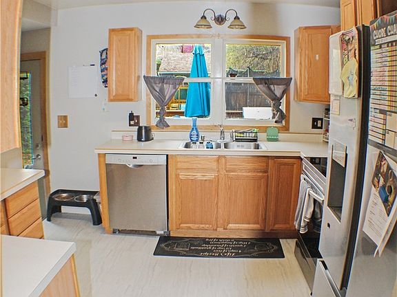 5th image of 3107 Poly Dr