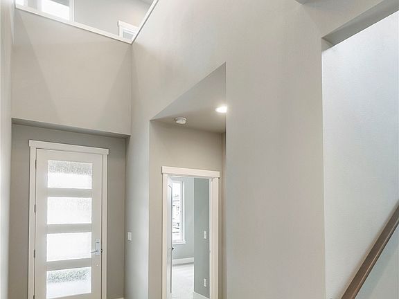 5th image of 12801 189th Avenue E