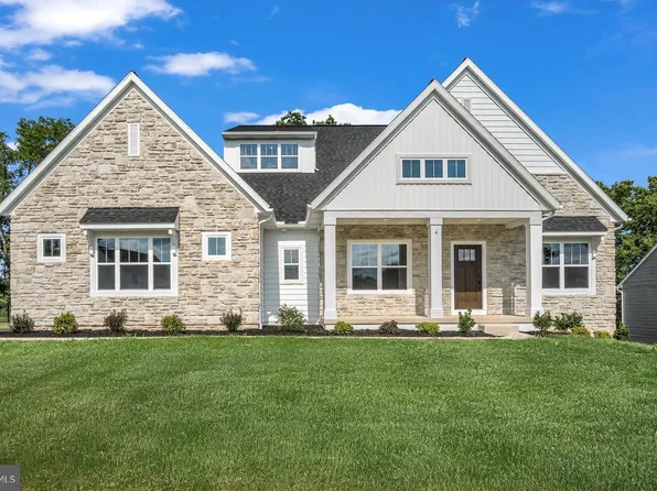 4 Old Moss Ln, Carlisle, PA 17013