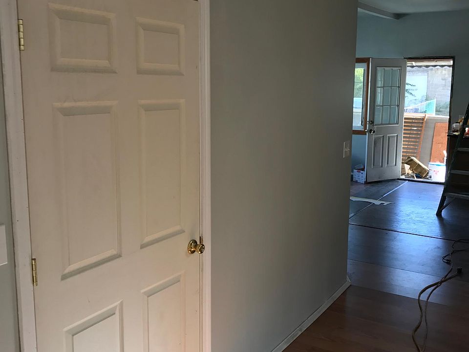 2nd image of 3307 W 58th St