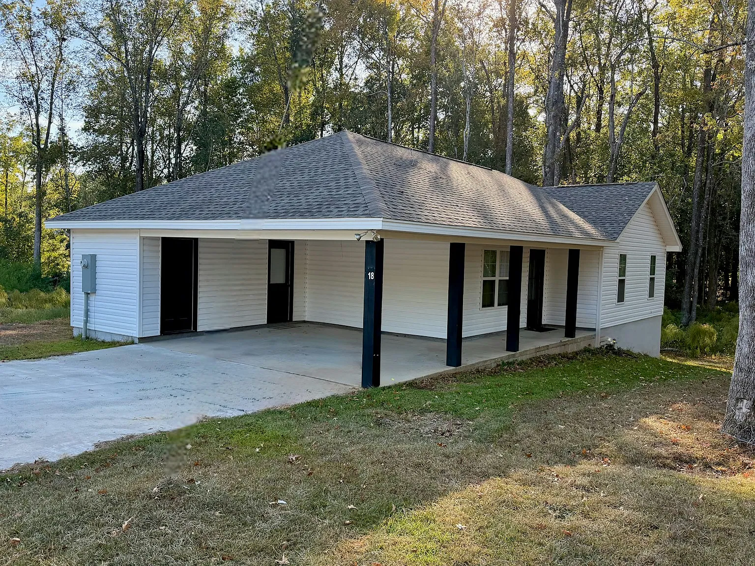 18 Carney Ln — Photo 1