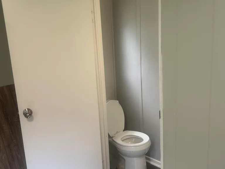 118 Belmont Rd — Photo 5