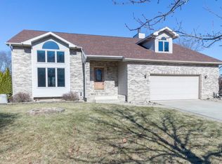 6100 76th Ave, Schererville, IN 46375