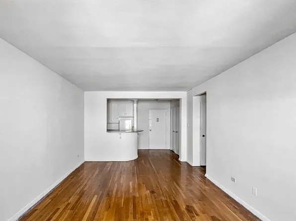 59 Gelston Avenue image 1 of 15