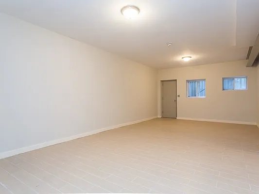 Rented by Compass | media 7