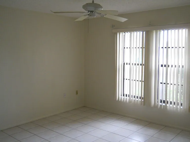 6247 Spring Hill Dr — Photo 14