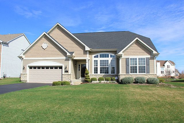 1st image of 2917 Carlisle Ln