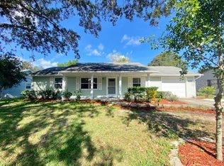 517 Brigadoon Cir, Leesburg, FL 34788