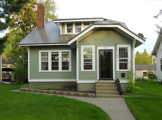 923 Riverside Dr, International Falls, MN 56649