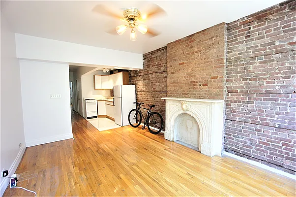Rented by Compass | media 2