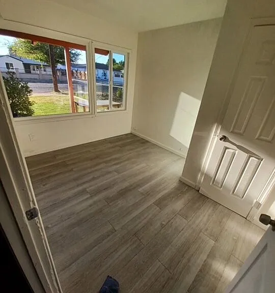 45045 W Redwood Ave — Photo 10