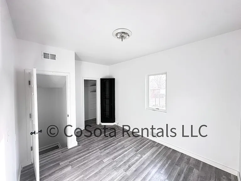 1023 N Riverfront Dr #3 — Photo 15