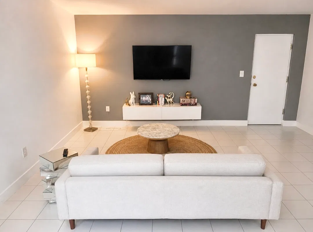 2 bed, 1212 sqft, $4,500 — Photo 3