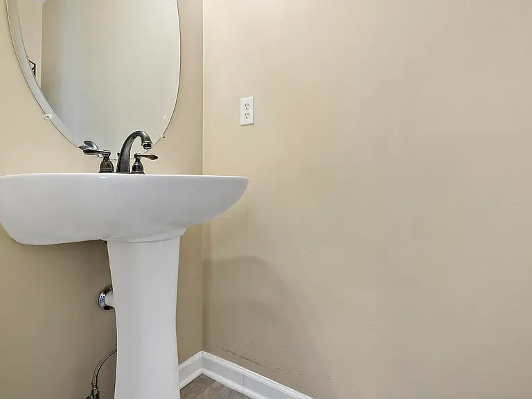 Powder Room Pic 1