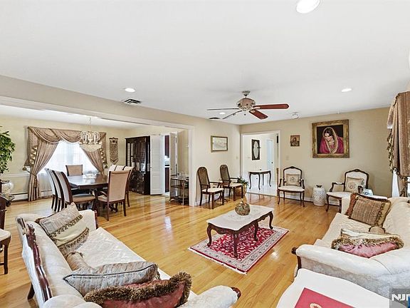 5th image of 735 Linwood Ave