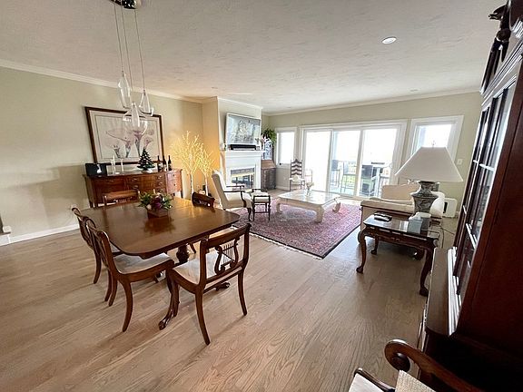 3rd image of 42 Sea Cliff Dr #42