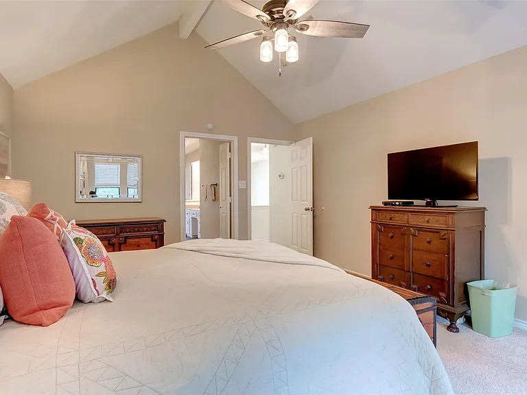 13011 Finch Brook Dr — Photo 40