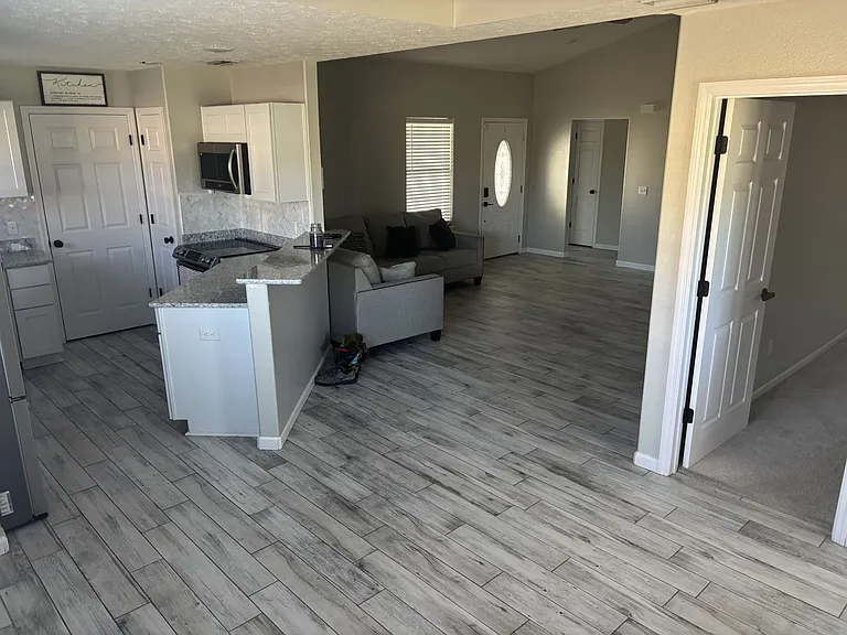 5424 Nicole Blvd — Photo 6