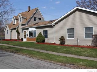 365 Bryant St, Depew, NY 14043